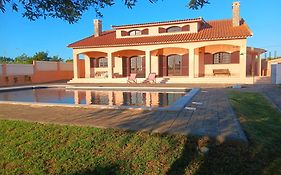Casa Com Arte - Country House With Swimming Pool